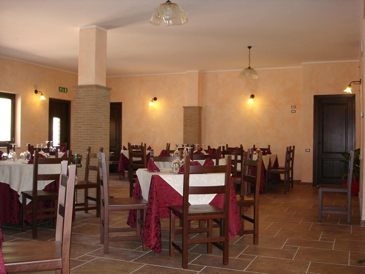 Agriturismo Casale Sera Fontana Liri Exterior photo